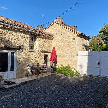 gîte en pierre le paradis sur notre propriété proche issigeac et de bergerac Saint-Aubin-de-Lanquais Extérieur photo