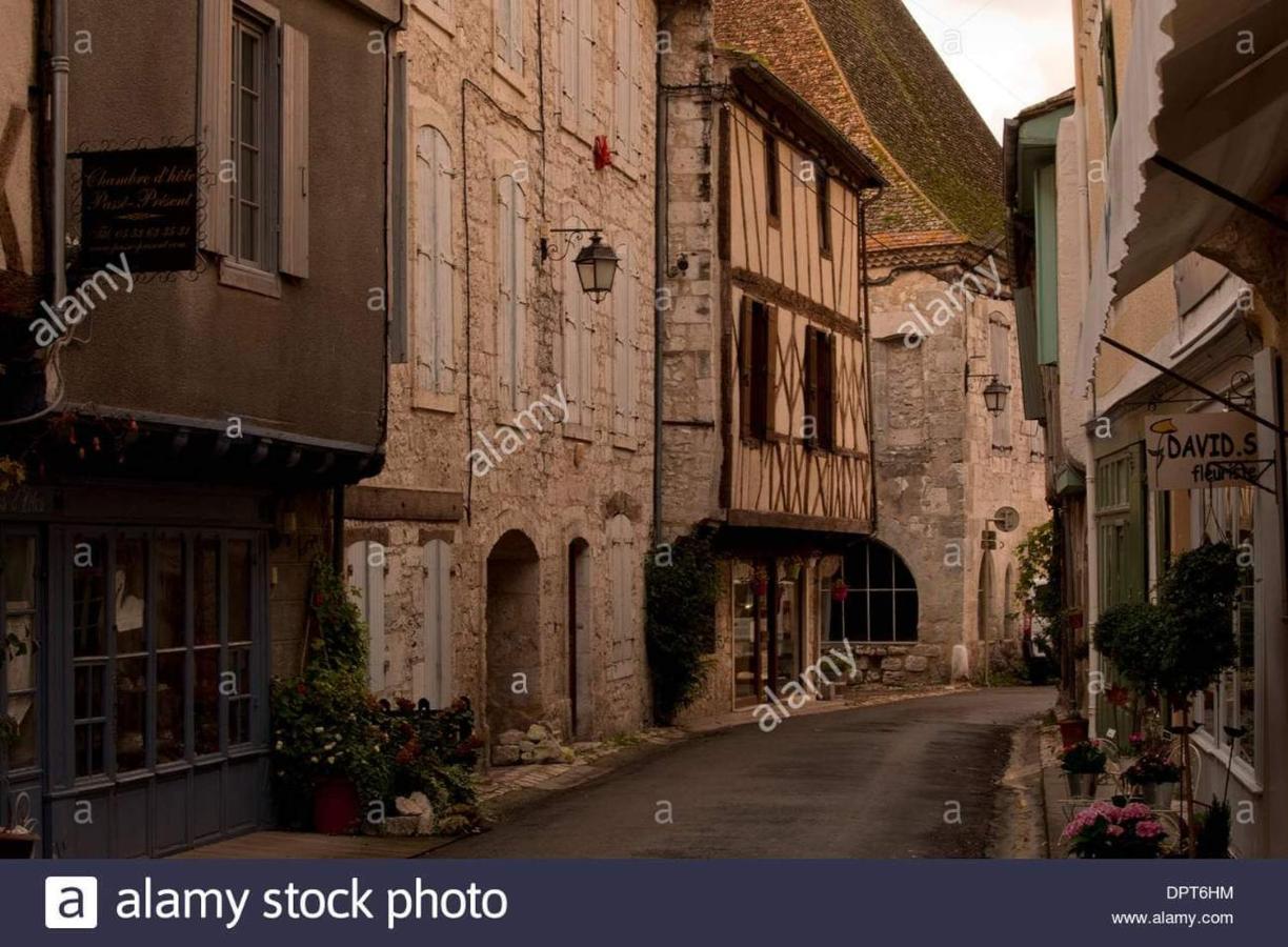 gîte en pierre le paradis sur notre propriété proche issigeac et de bergerac Saint-Aubin-de-Lanquais Extérieur photo