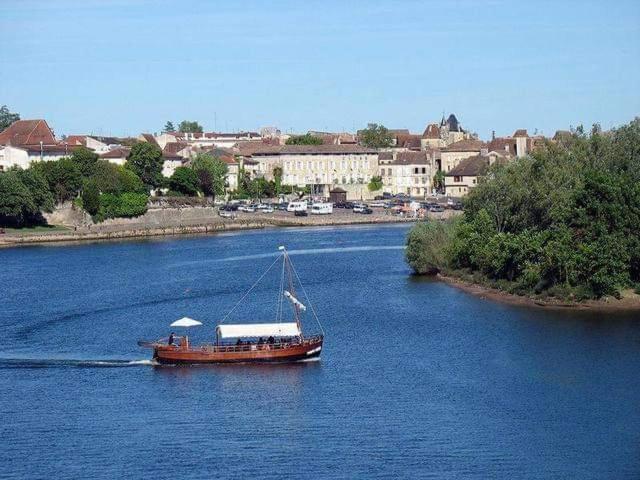 gîte en pierre le paradis sur notre propriété proche issigeac et de bergerac Saint-Aubin-de-Lanquais Extérieur photo