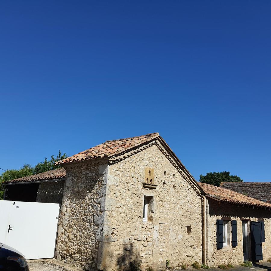 gîte en pierre le paradis sur notre propriété proche issigeac et de bergerac Saint-Aubin-de-Lanquais Extérieur photo