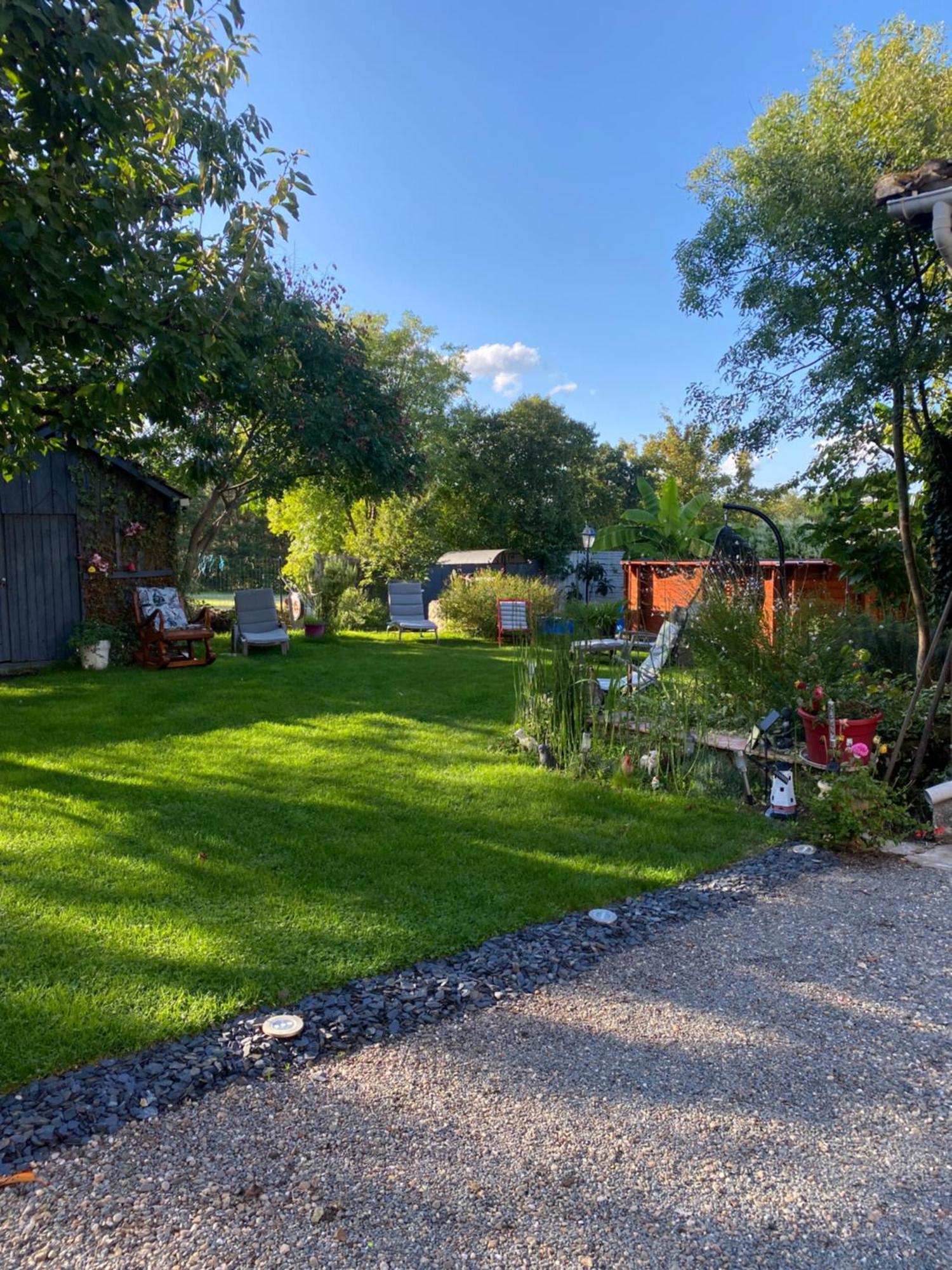 gîte en pierre le paradis sur notre propriété proche issigeac et de bergerac Saint-Aubin-de-Lanquais Extérieur photo